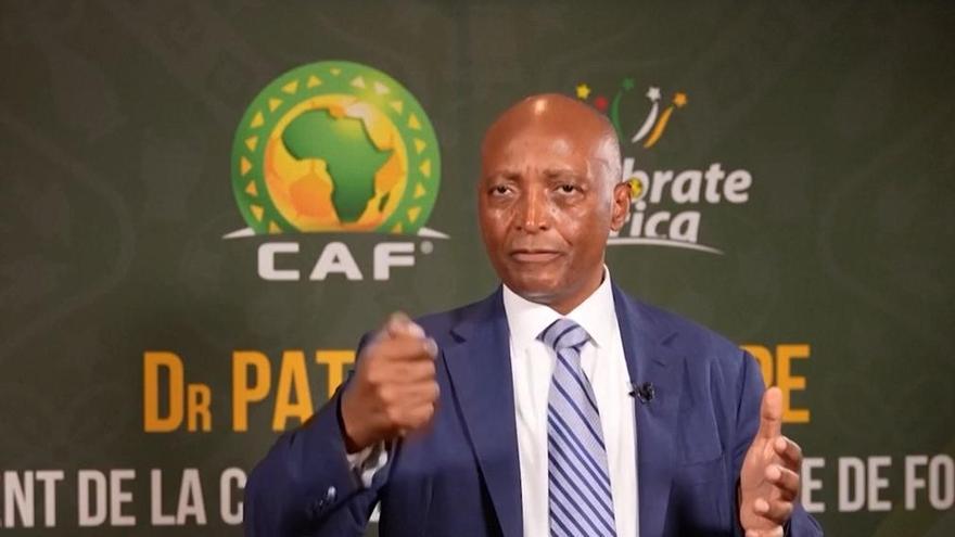 El presidente de la CAF respalda la controvertida decisión de la Copa África