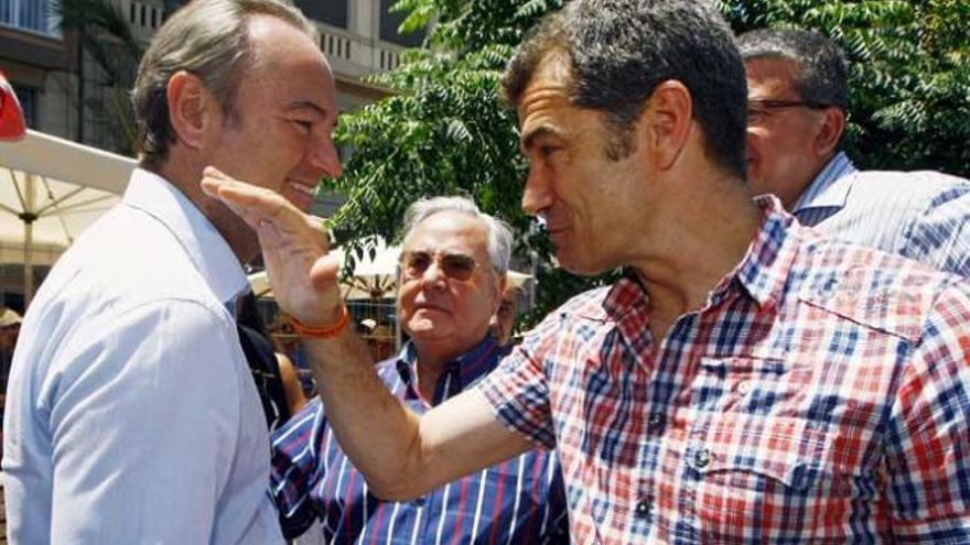 Toni Cantón, junto a Alberto Fabra, en una imagen de archivo.