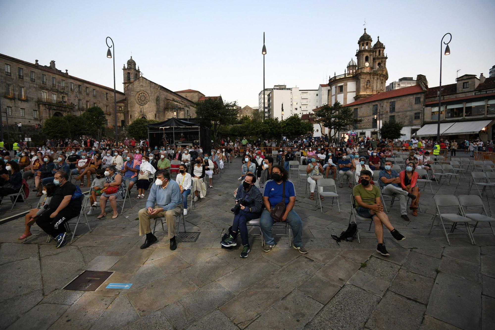 Conciertos La Peregrina Pontevedra: Combo Paradiso y Amaro Ferreiro con sorpresa final