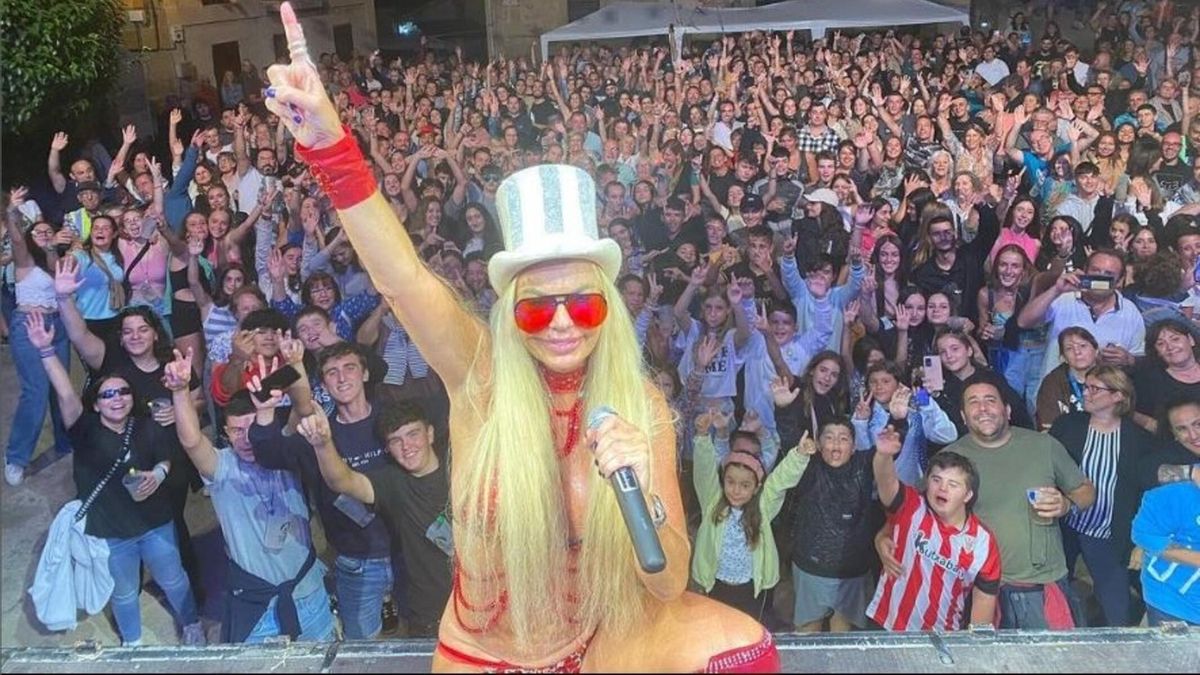 Leticia Sabater durante una actuación