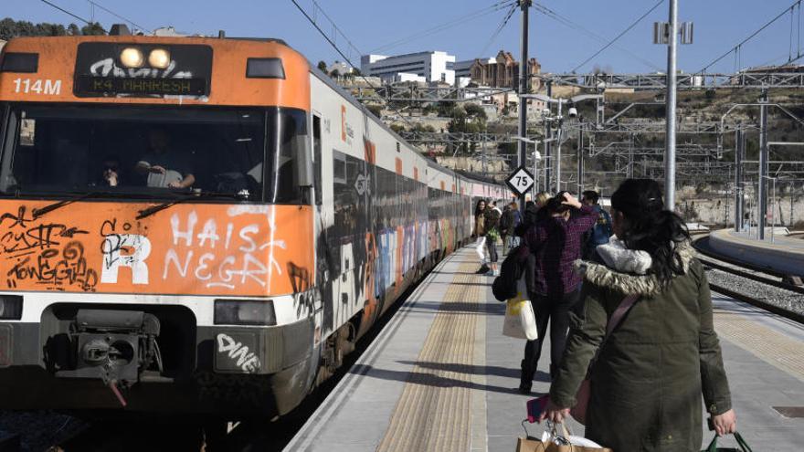 Restablerta la circulació de trens a l&#039;R4 entre L&#039;Hospitalet i Sant Feliu després d&#039;un atropellament