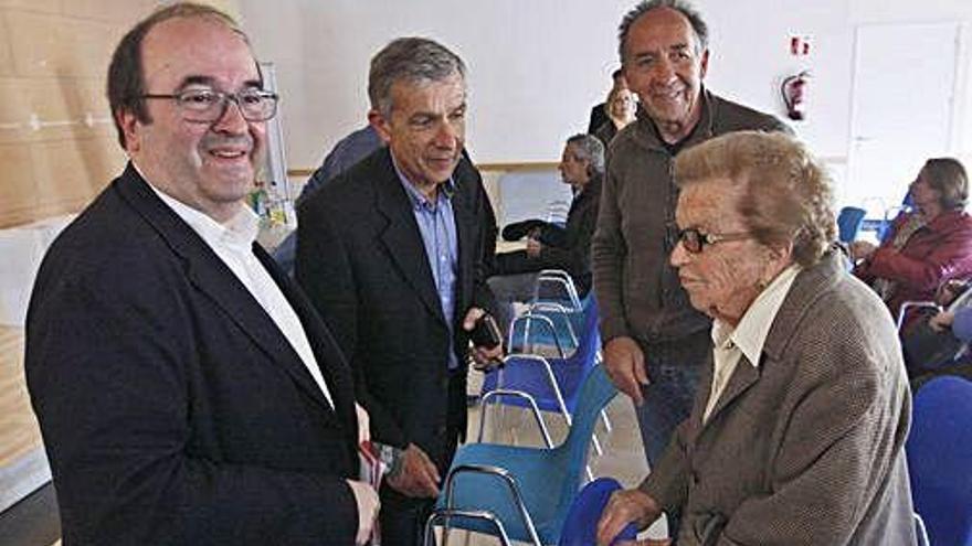 Iceta, amb el candidat de Sarrià i la mare d&#039;aquest últim.