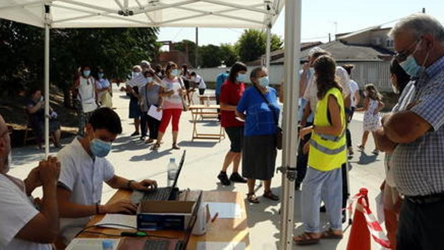 1.350 nous casos i nou morts: el virus creix a Catalunya