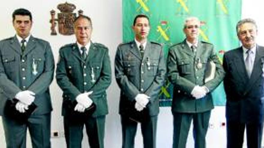 La Guardia Civil celebra sus 169 años de vida e impone medallas