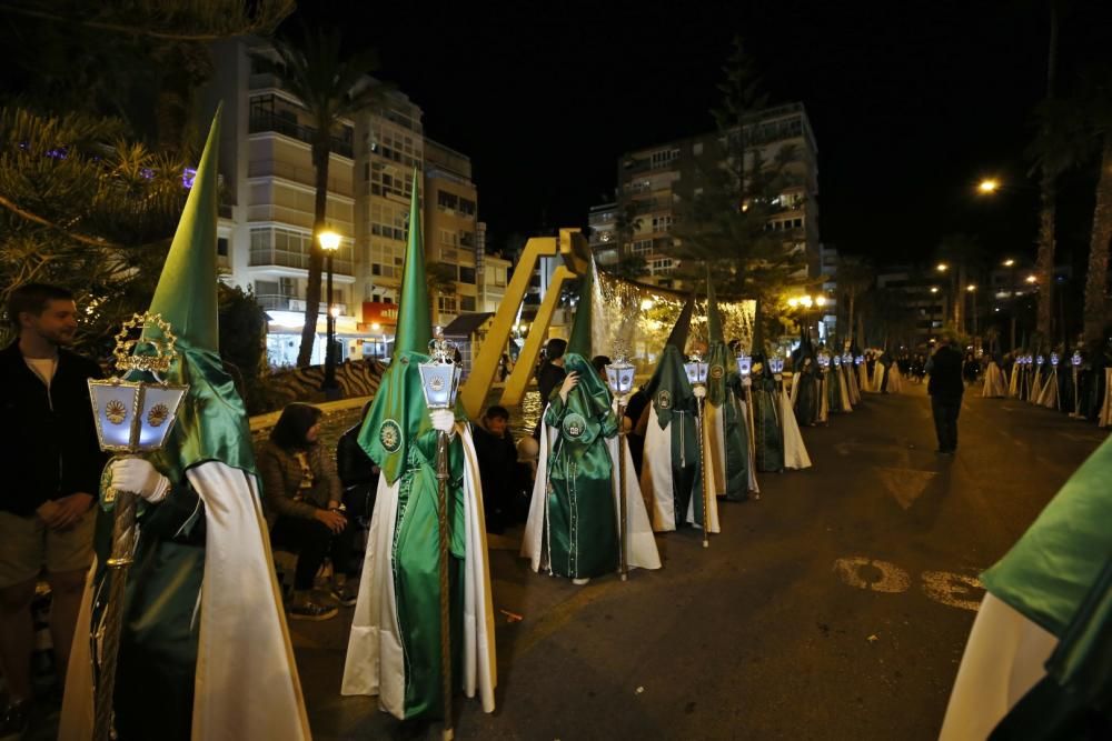 Domingo de Ramos: Procesión de Las Mantillas en Torrevieja con Nuestra Señora de La Esperanza y de La Paz