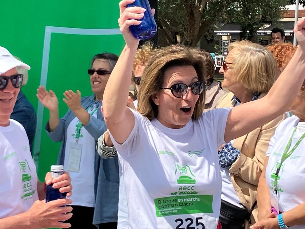 Participantes en la carrera contra el cáncer desarrollada en O Grove.