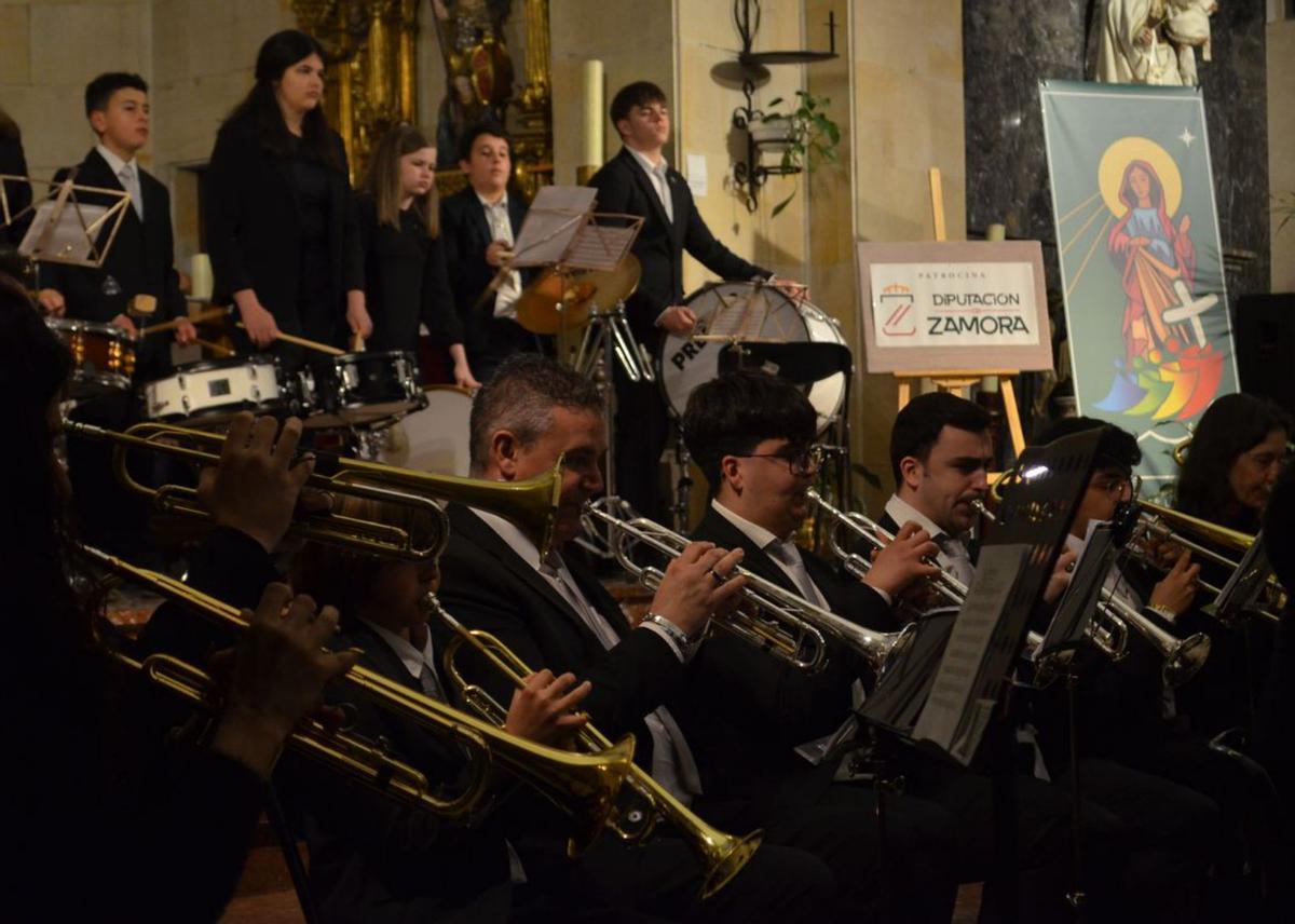 Maestro Lupi met la musique au concert "Sons de passion" du silence | EP