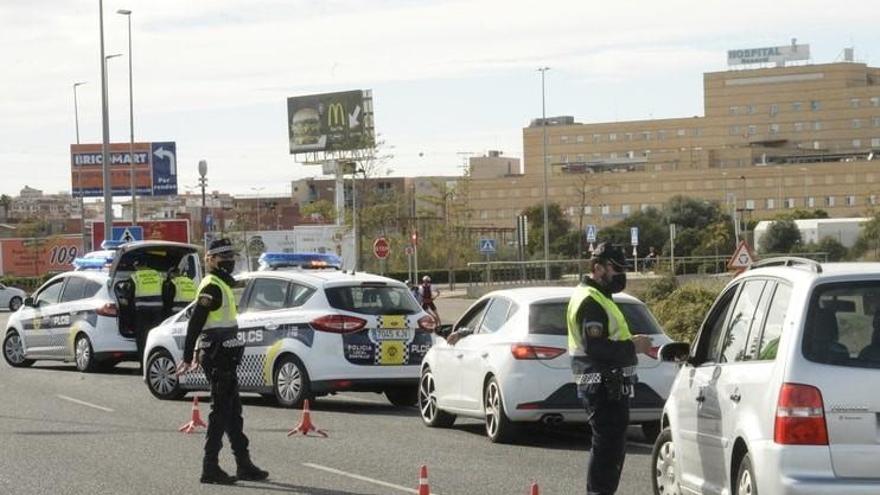 Imponen más de 300 multas en Castelló y Vila-real durante el arranque del cierre perimetral