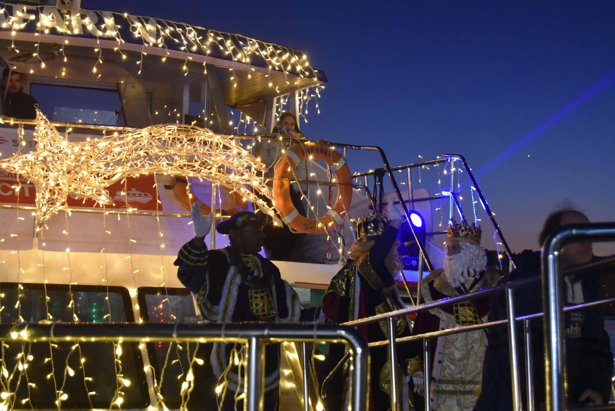 Mira aquí la galería de fotos completa de los Reyes Magos en Santa Eulària