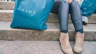 Las rebajas de primavera vienen muy locas en Zara: camisas y pantalones a precios de risa