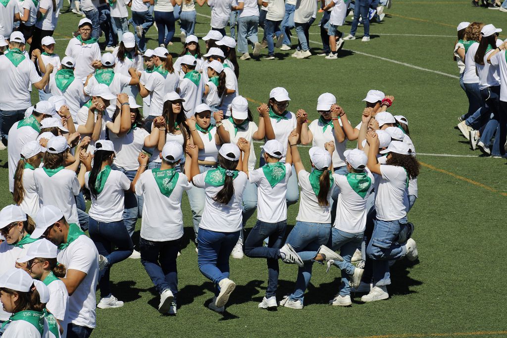 Más de 2000 jóvenes participan en el encuentro regional de Danzas del Mundo 'Mi plan es bailar'