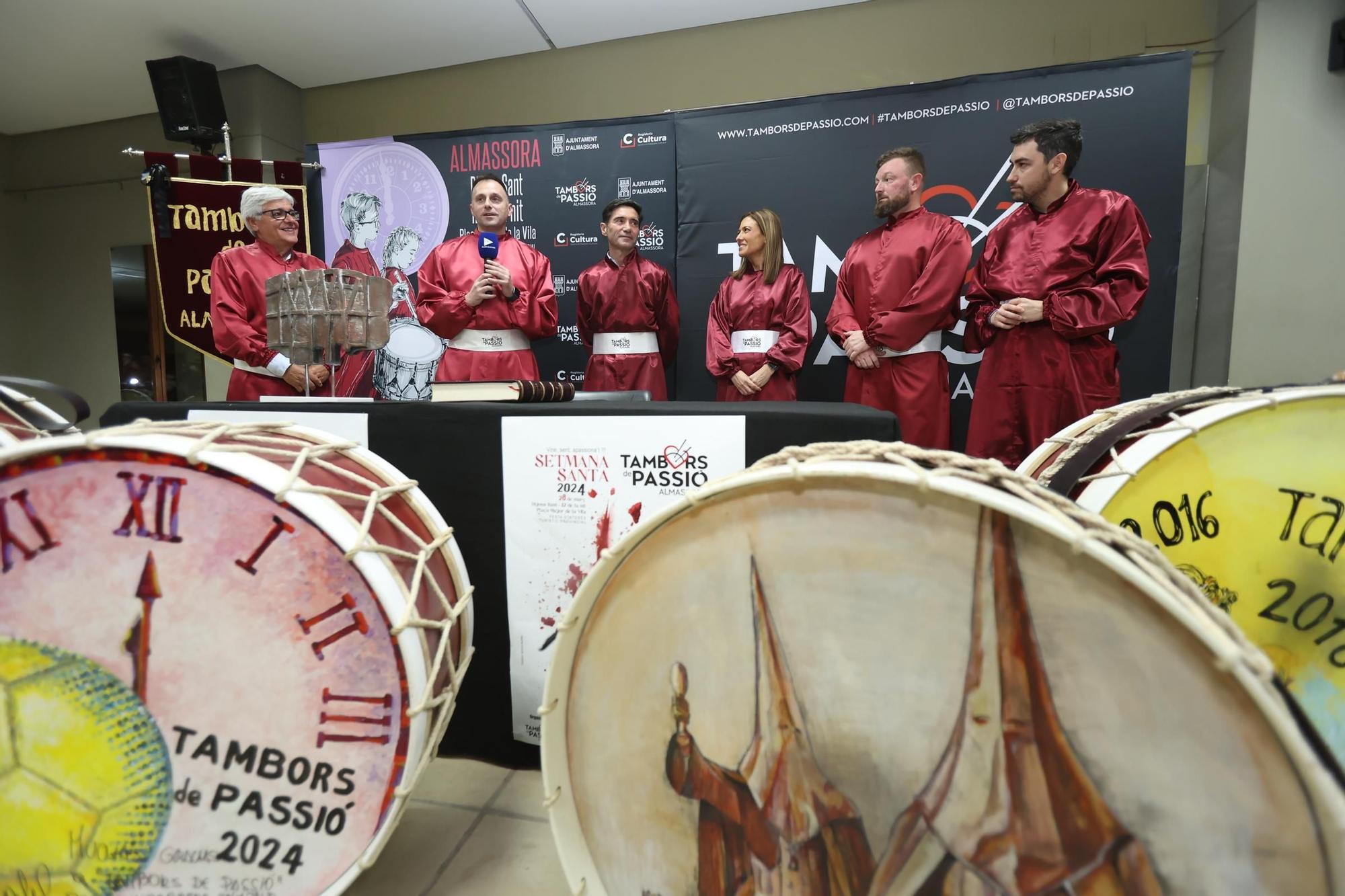 Las imágenes de la rompida de la hora en Almassora con Marcelino como protagonista