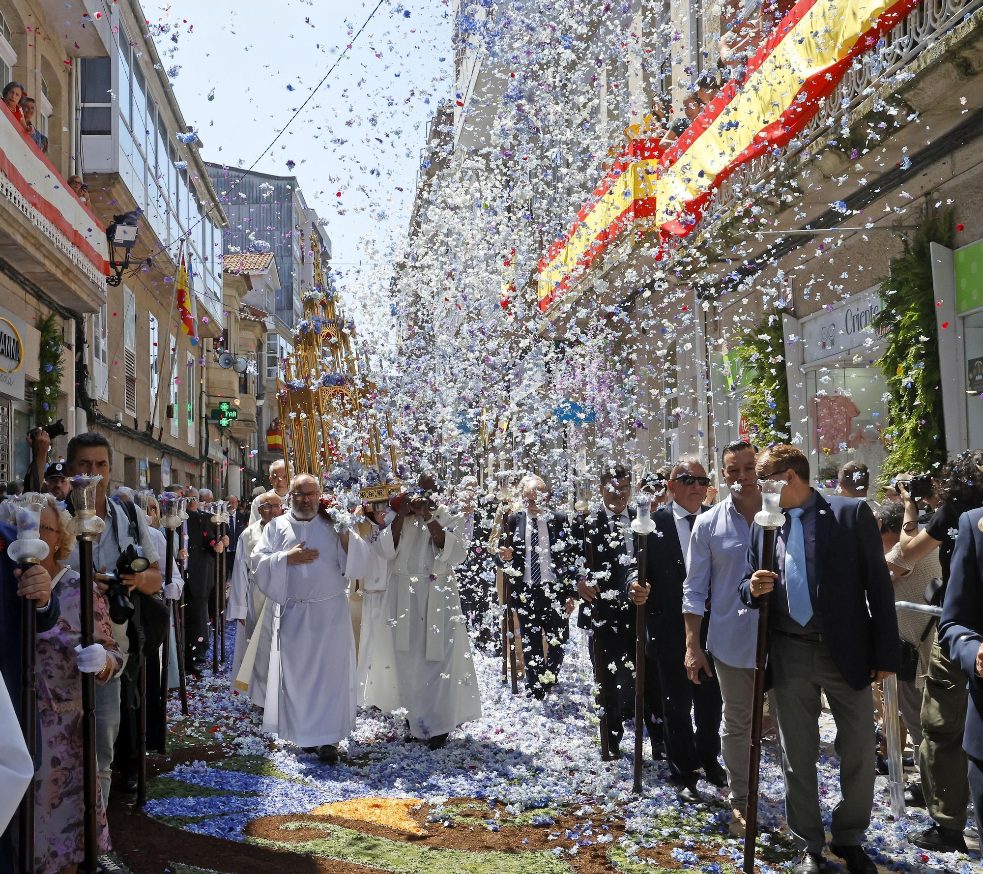 Exaltación floral en el Corpus de Ponteareas