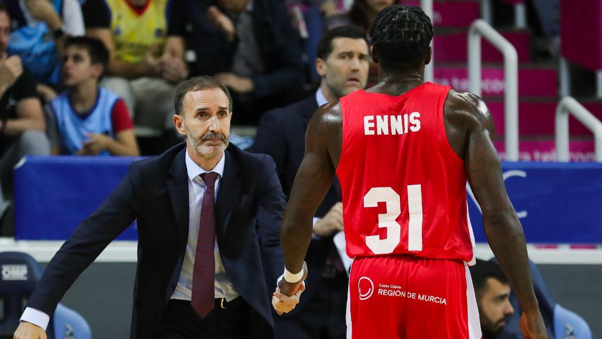 Dylan Ennis es clave para Sito Alonso