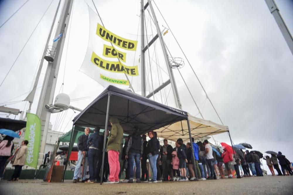 Así es el Rainbow Warrior de Greenpeace