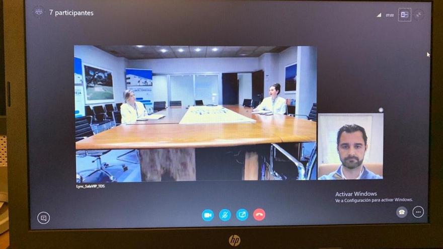 Imagen de la videoconferencia con los alcaldes