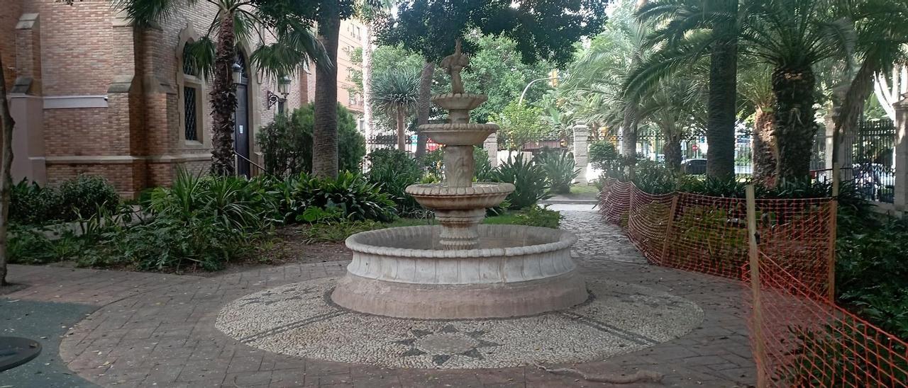 La fuente del Hospital Noble, hace unos días.