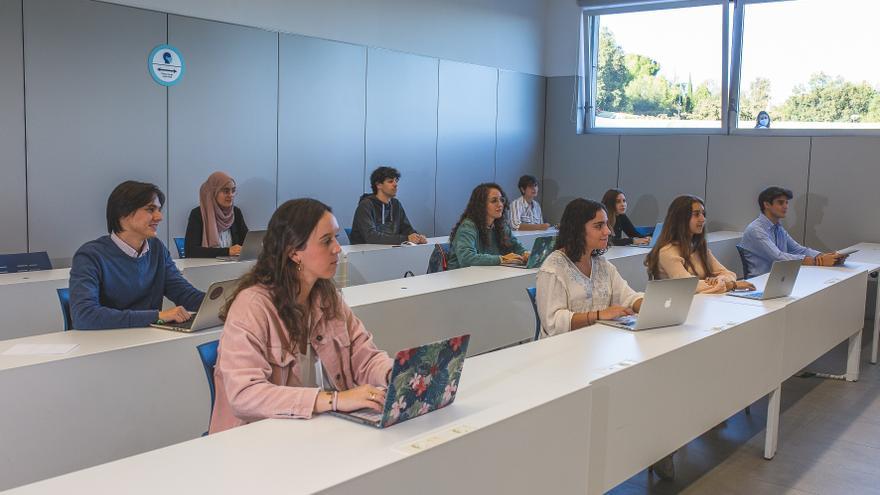 Loyola impartirá en Córdoba desde septiembre un grado en Datos y Analítica de Negocios
