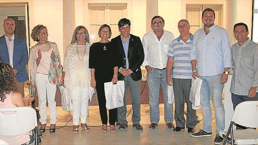 El curso escolar abre con un acto de homenaje