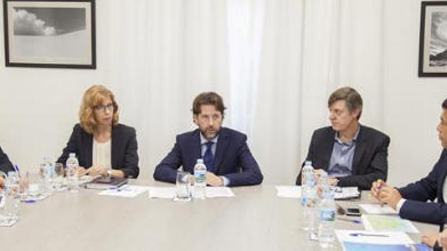 Carlos Alonso preside, este viernes, la reunión con representantes empresariales.