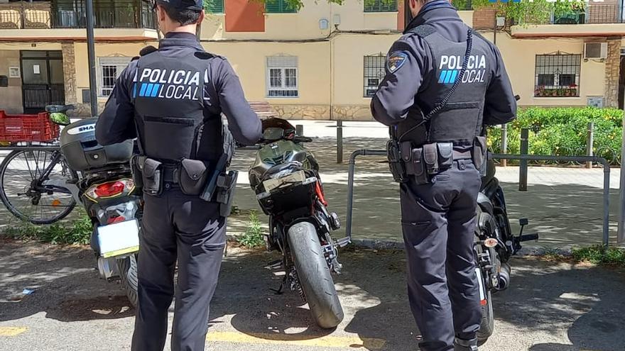 Sancionan al conductor de una moto que fue visto haciendo un &quot;caballito&quot; y se saltó tres semáforos en rojo en Palma