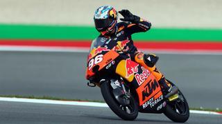 Daniel Holgado se corona en Portimao en Moto3