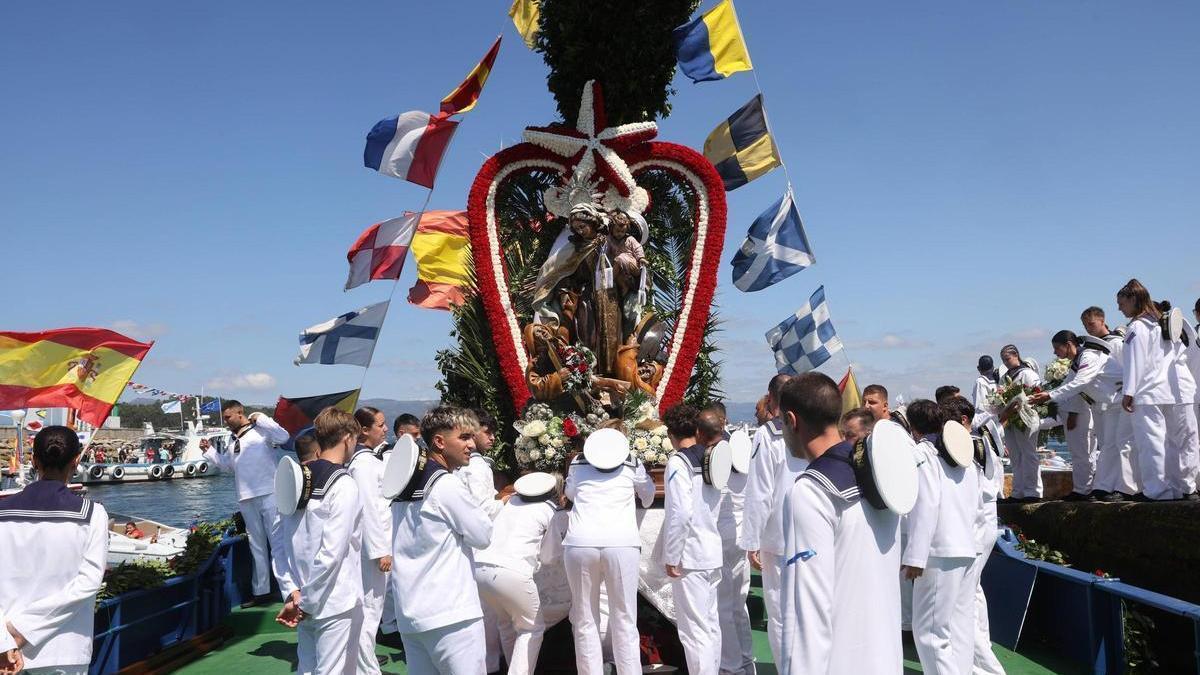 Una procesión de la celebración isleña.