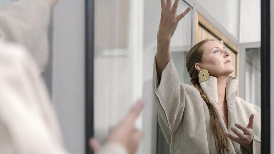 Fransy González, nunha imaxe promocional de ‘Manhe’. |  La Opinión