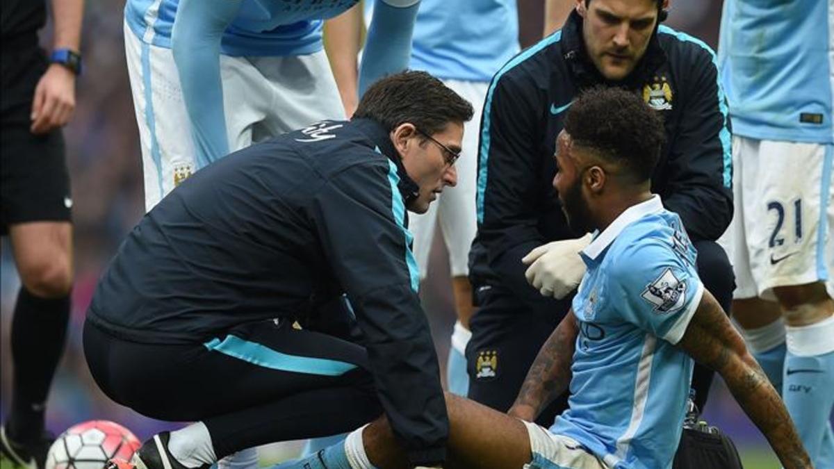 Sterling se lesionó en el derbi contra el United