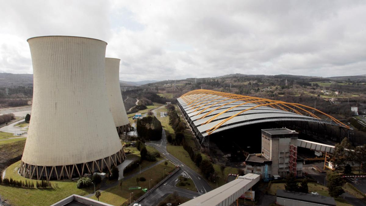 Vista aérea de las instalaciones de la central térmica de Endesa en el municipio coruñés de As Pontes
