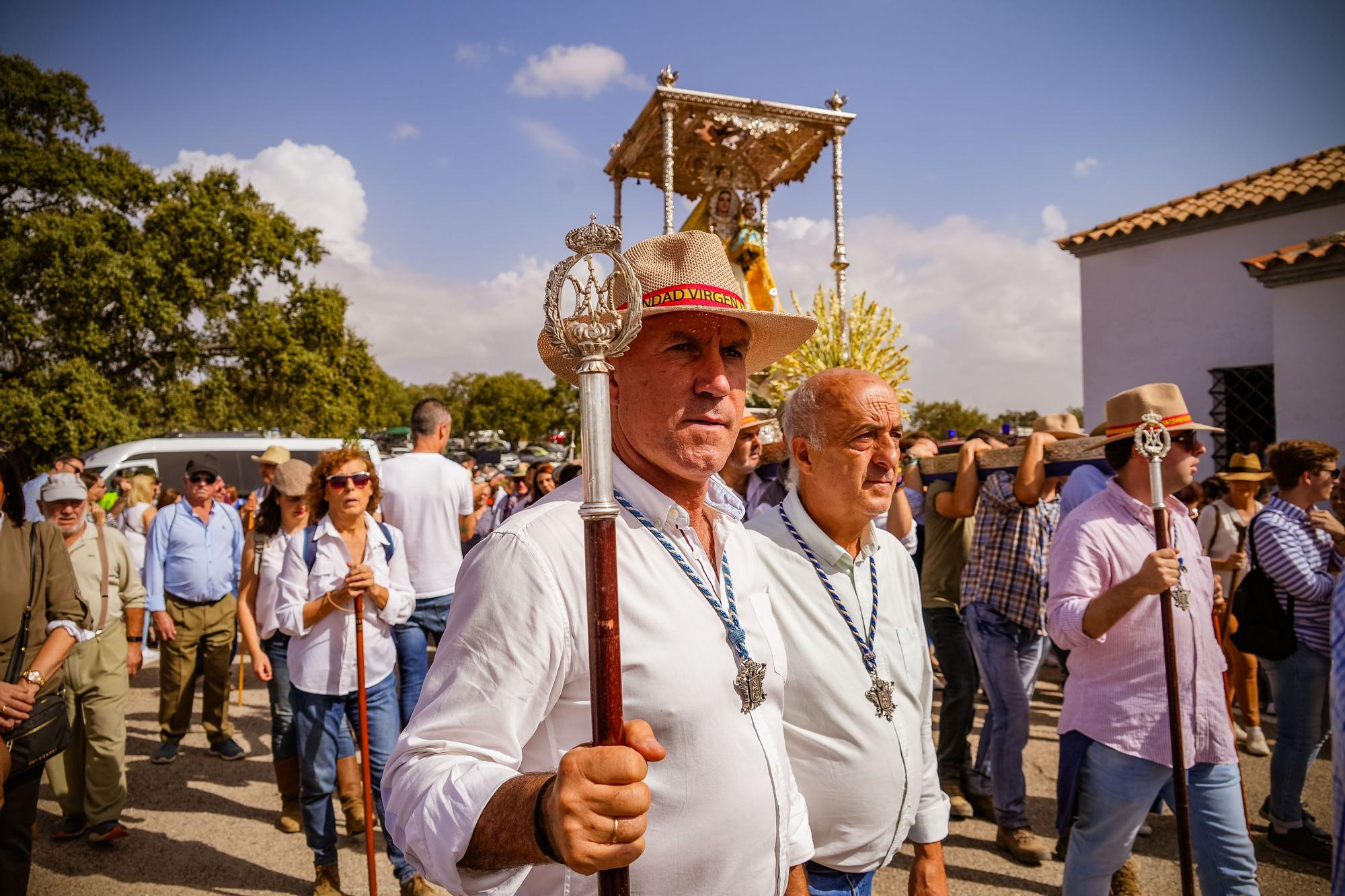 La Virgen de Luna regresa a su ermita rodeada de romeros