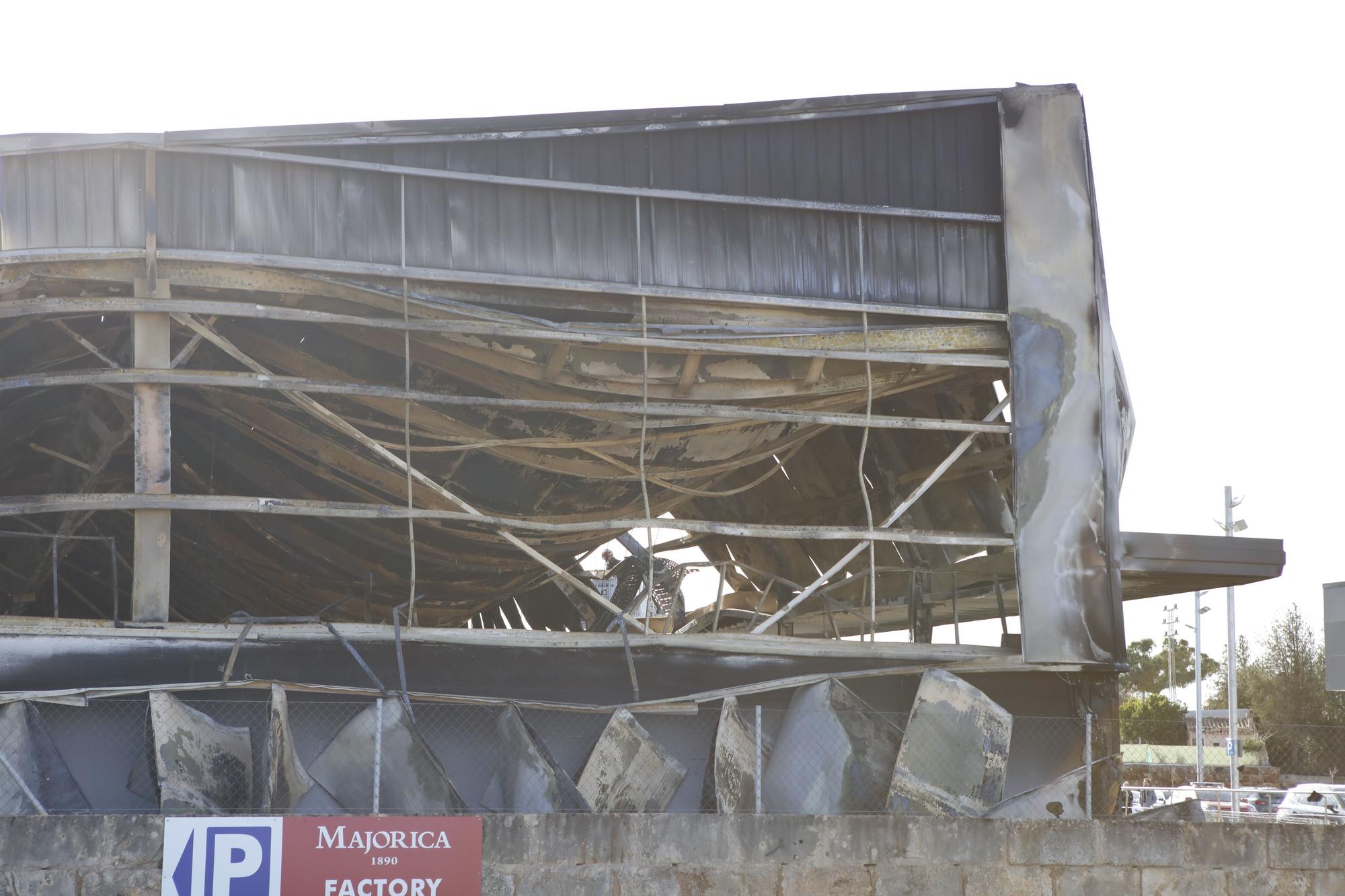 Großbrand auf Mallorca: Verwüstung bei Rossmann auf Mallorca