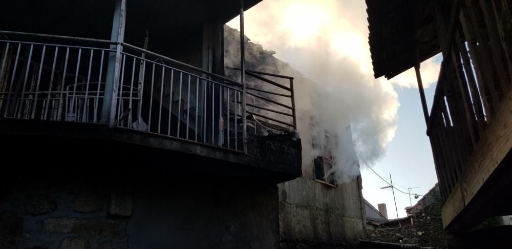 La casa de Cartelle quedó calcinada // FdV