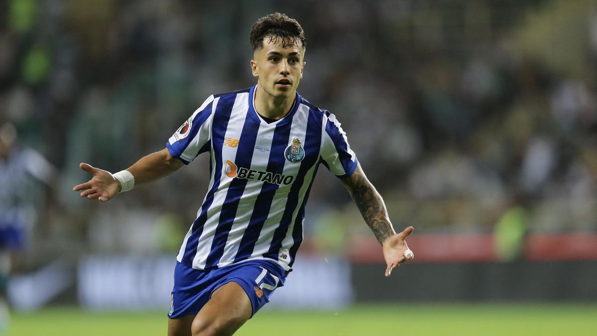 Aveiro (Portugal), 03/08/2024.- FC Porto player Ivan Jaime celebrates after scoring the 3-4 lead goal during the Candido de Oliveira Super Cup final soccer match between Sporting CP and FC Porto in Aveiro, Portugal, 03 August 2024. EFE/EPA/MANUEL FERNANDO ARAUJO