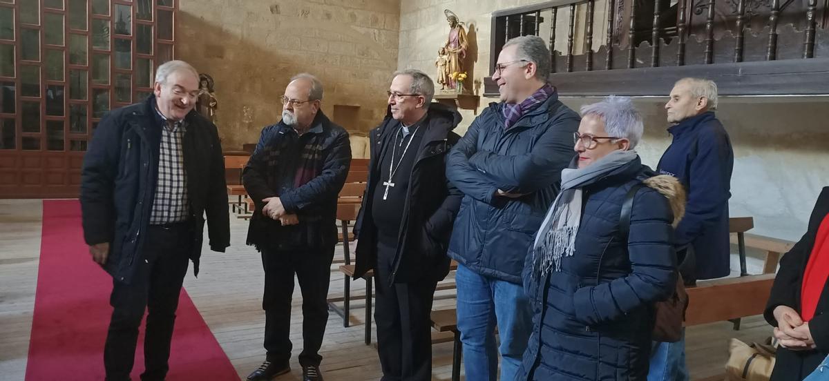 Representantes del Ayuntamiento con el diputado de Cultura y el obispo de Zamora