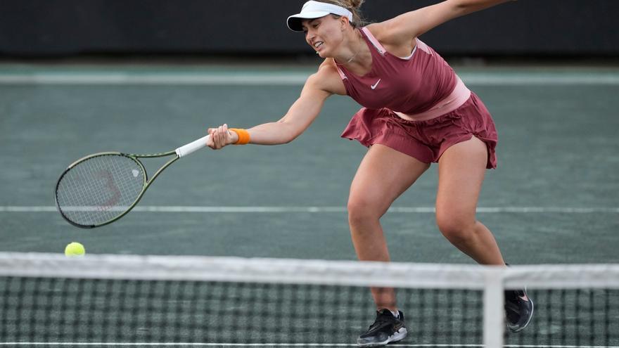 Paula Badosa, eliminada de Charleston por Belinda Bencic