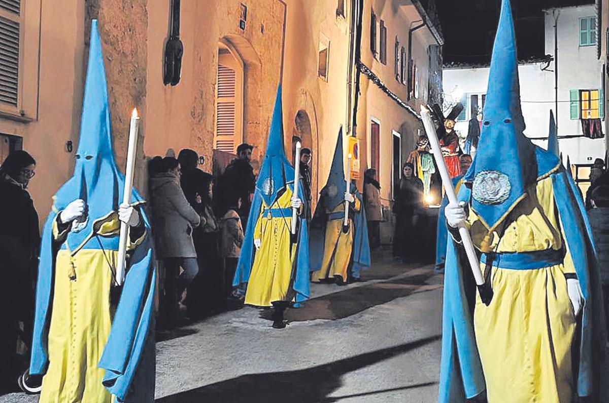 Procesiones Semana Santa Sant Enterrament: cofradía de la Esperanza y cofradía de la Agonía