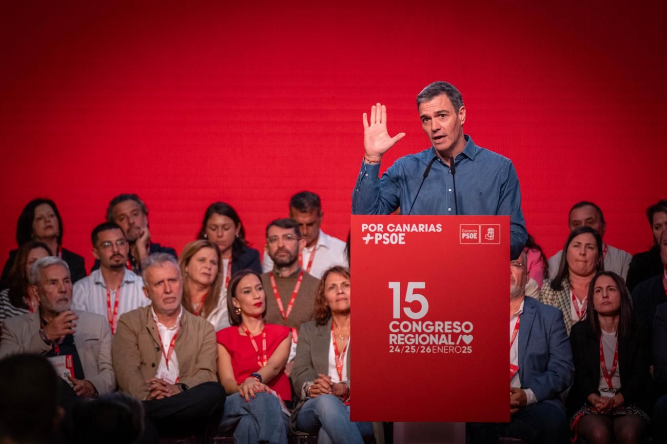 Pedro Sánchez clausura el Congreso del PSOE canario.