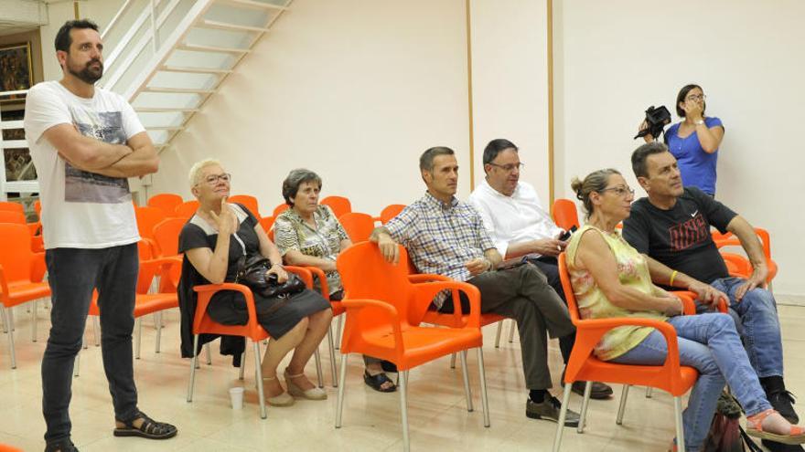 Seguiment de la nit electoral a la seu de CDC, a Manresa.