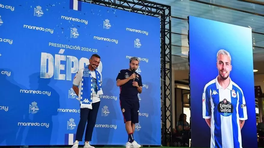 El Dépor presenta equipaciones y nuevos fichajes en el comienzo de temporada