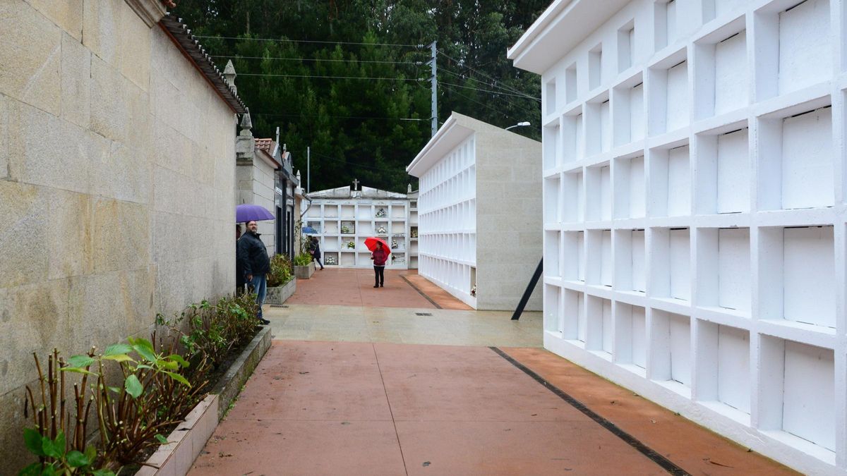 Los nichos de la ampliación realizada en el cementerio municipal de Bueu.