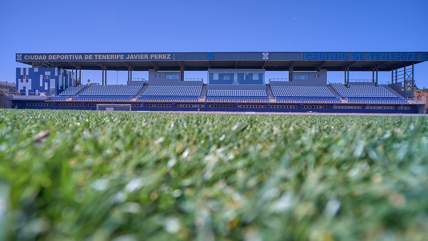 Jony Vega comunica a la UD Las Palmas su deseo de firmar por el CD Tenerife