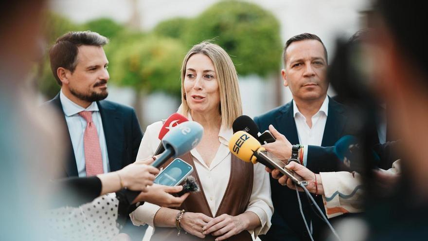 Fotogalería | Acuerdo PP-Vox para investir a María Guardiola presidenta de Extremadura