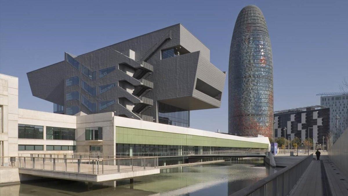 Edificio Disseny Hub de Barcelona.