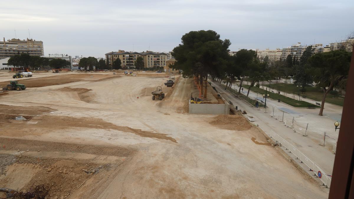 El parque Pignatelli y la explanada de los antiguos depósitos.