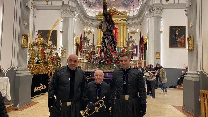 La familia que hace vibrar la Semana Santa de Sagunt desde 1905