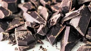 Descubren los fascinantes beneficios de comer chocolate negro a diario