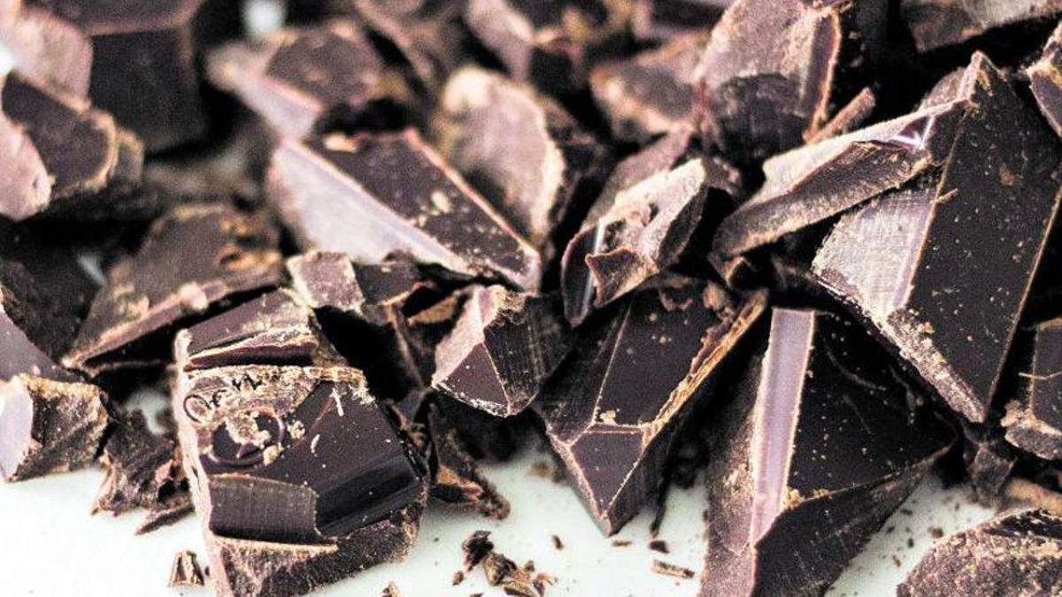 Los beneficios de comer chocolate negro a diario