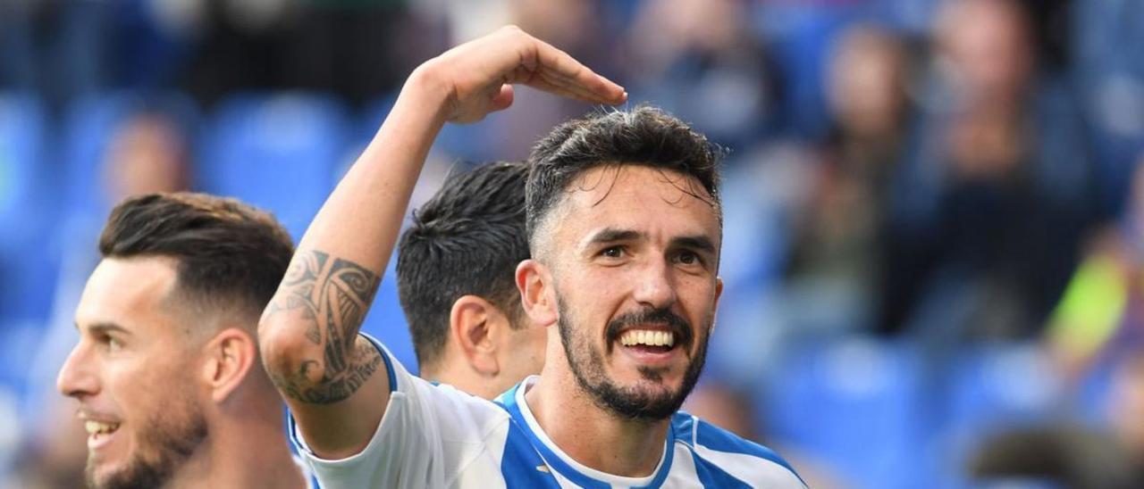 Quiles celebra su gol ante la UD Logroñés. |  // CARLOS PARDELLAS