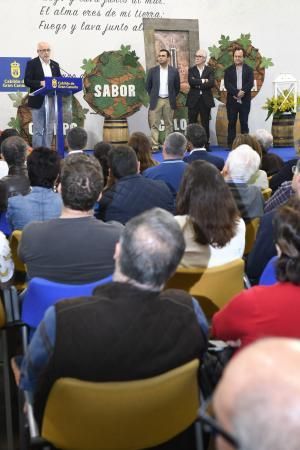 GRAN CANARIA  14-05-2018   LAS PALMAS DE GRAN CANARIA. Descorche de la primera botella de vino de esta temporada. FOTOS: JUAN CASTRO  | 14/05/2018 | Fotógrafo: Juan Carlos Castro